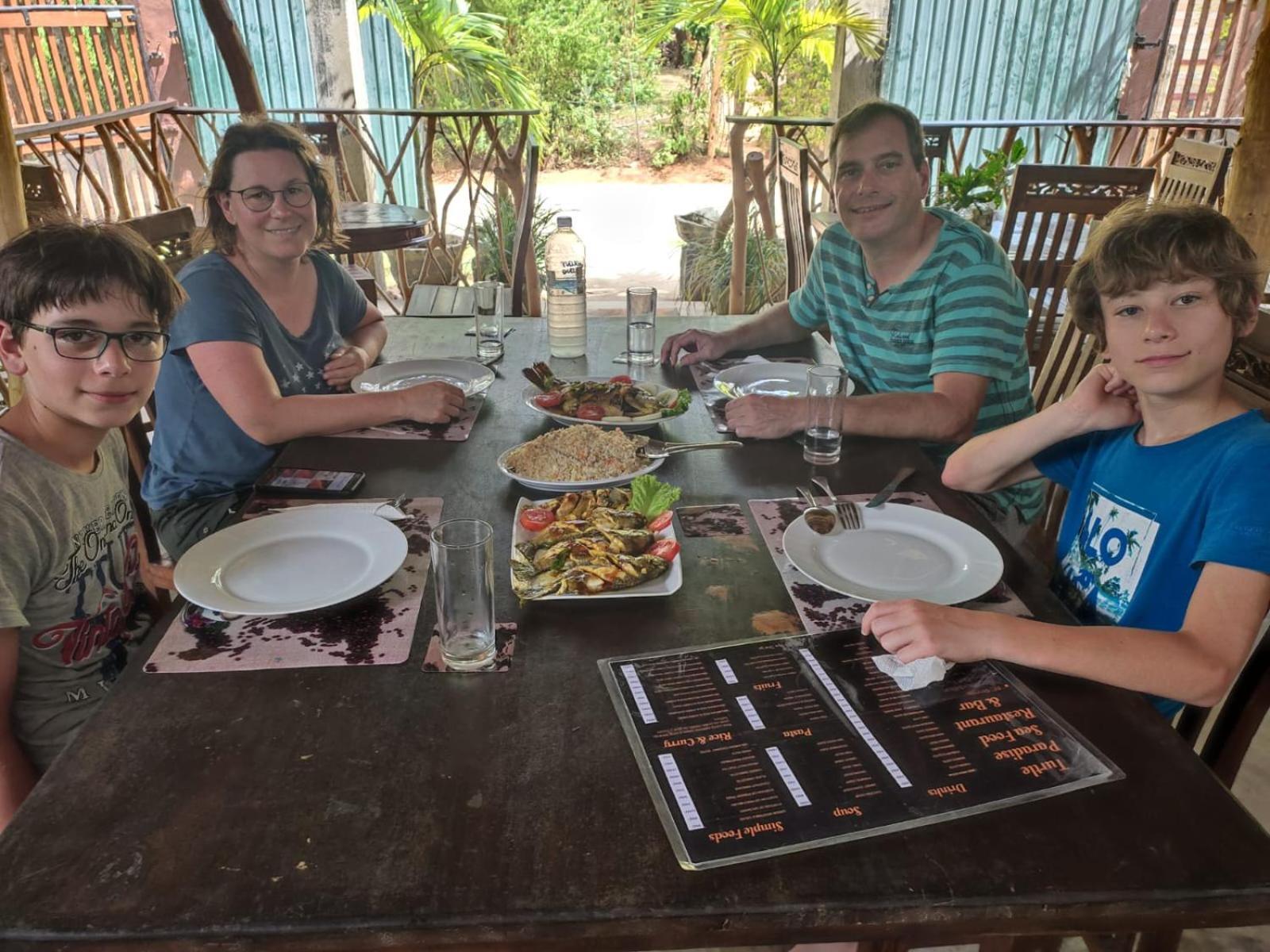 Turtle Paradise Тангалла Экстерьер фото